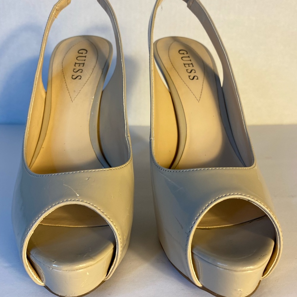 Guess women Platform sling back pumps size 8 med